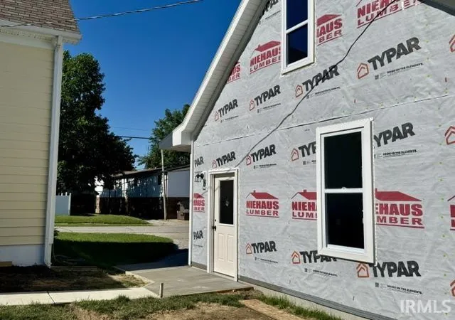 Photo 3 of Manufactured home for sale at 206 W Gibson St, Haubstadt, IN 47639 | MLS# 202623526 | Listing updated on 2026-10-25