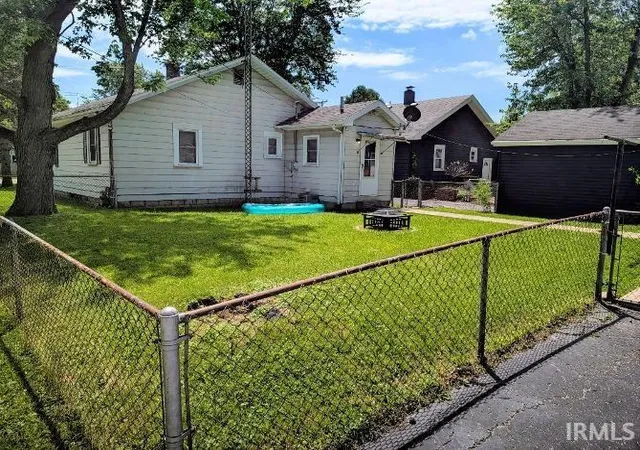 Homes for sale in Muncie, IN | 2318 E 8Th St, Muncie, IN 47304 | MLS# 202623531