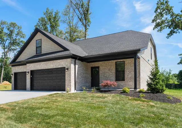 Photo 1 of Sale Pending at 4507 Violet Dr, Evansville, IN 47725 | MLS# 202623533 | Listing updated on 2026-08-24