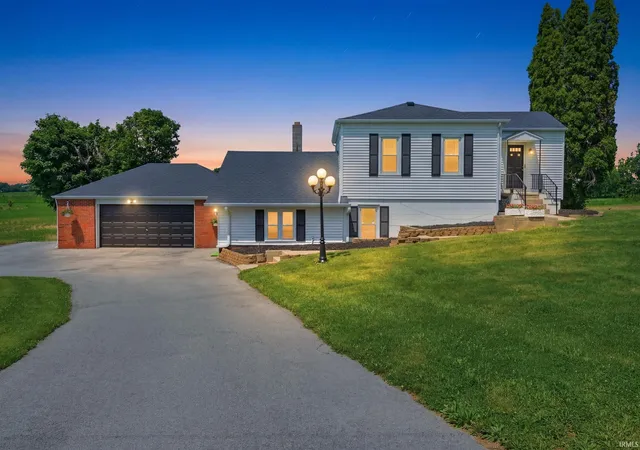 Homes for sale in New Castle, IN | 1857 N County Road 300 West, New Castle, IN 47362 | MLS# 202623568