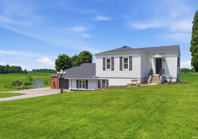 Photo 3 of Sale Pending at 1857 N County Rd 300 W, New Castle, IN 47362 | MLS# 202623568 | Listing updated on 2026-08-25