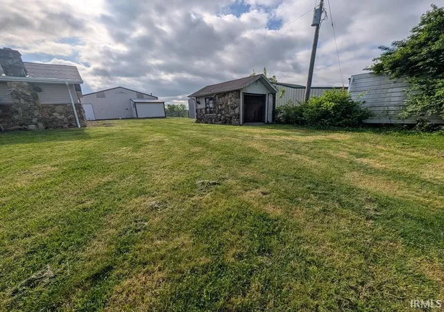 4th image of 399 E Wilson Rd, Bloomfield, IN 47424 | MLS# 202623586