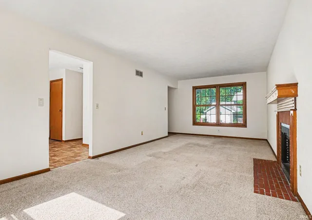 Homes for sale in South Bend, IN | 52160 Trinity Ct, South Bend, IN 46637 | MLS# 202623596