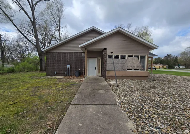 Photo 4 of Manufactured home for sale at 1301 Baldwin St, Elkhart, IN 46514 | MLS# 202623631 | Listing updated on 2026-08-27