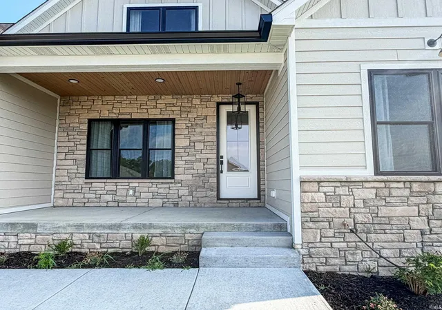 3rd image of 831 Spyglass Hill Dr, Bedford, IN 47421 | MLS# 202623642