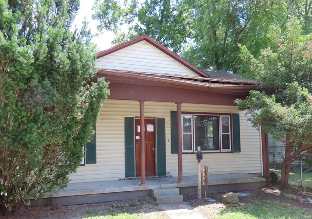 Homes for sale in Mount Vernon, IN | 526 E Second St, Mount Vernon, IN 47620 | MLS# 202623662
