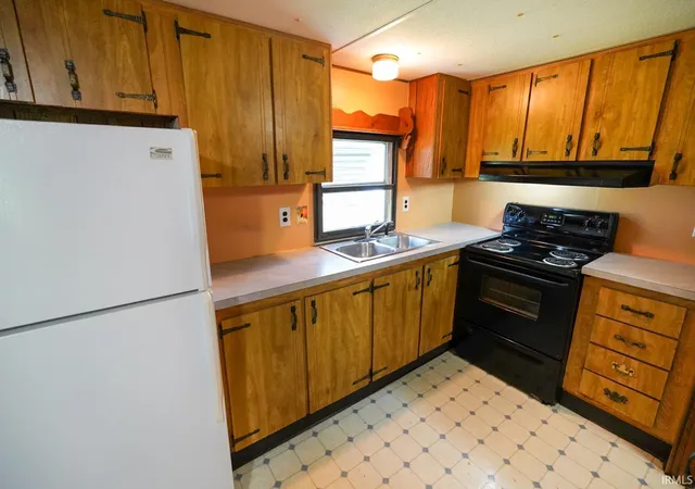 4th image of 646 W Seitz St, Jasper, IN 47546 | MLS# 202623669
