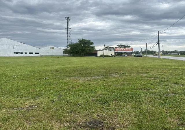 1st image of 1018 W Washington St, Hartford City, IN 47348 | MLS# 202623682