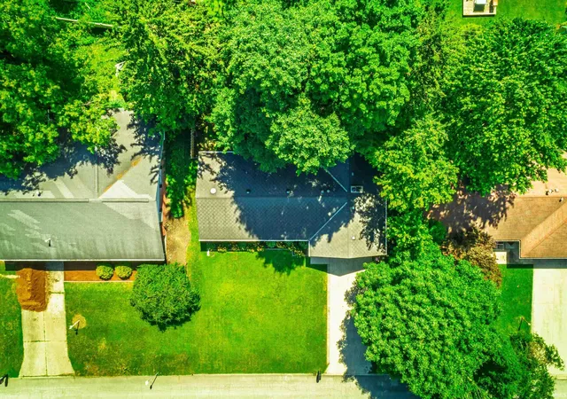 Photo 3 of Manufactured home for sale at 1505 N Briar Rd, Muncie, IN 47304 | MLS# 202623683 | Listing updated on 2026-09-04