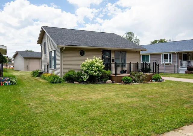 Homes for sale in Mishawaka, IN | 2353 Normandy Dr, Mishawaka, IN 46545 | MLS# 202623725