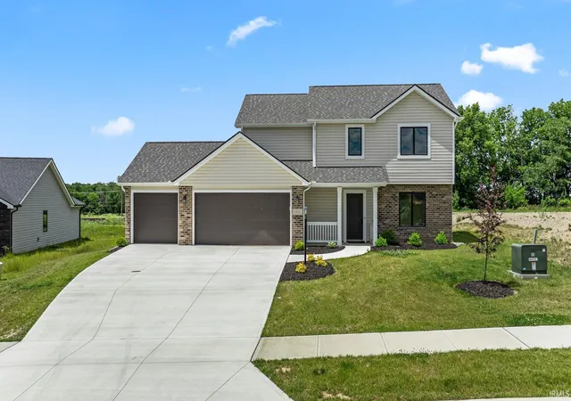 1st image of 130 Longrifle Rd, Warsaw, IN 46580 | MLS# 202623733