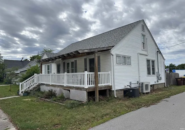 Photo 3 of Manufactured home for sale at 109 E Roe, Ossian, IN 46777 | MLS# 202623736 | Listing updated on 2026-09-18