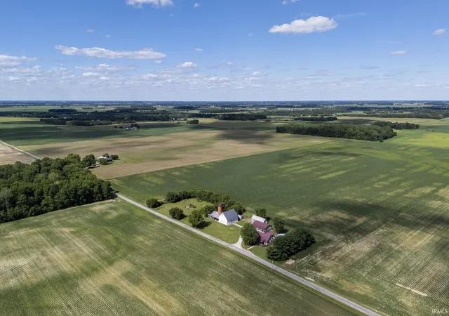Homes for sale in Frankfort, IN | 6253 N County Rd 300 W Rd, Frankfort, IN 46041 | MLS# 202623748