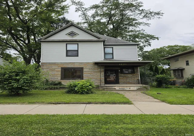 1st image of 1231 Park Ave, Fort Wayne, IN 46807 | MLS# 202623759