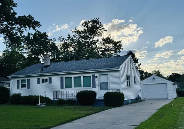 2nd image of 54668 28th St, South Bend, IN 46635 | MLS# 202623764