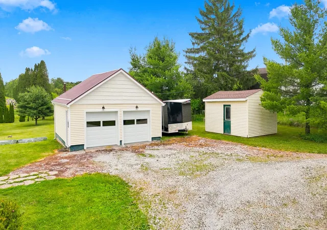 4th image of 1311 Cr 13, Corunna, IN 46730 | MLS# 202623766