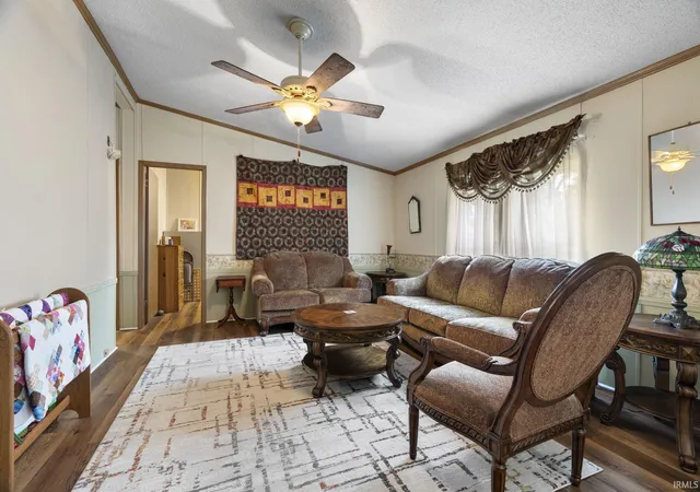 Homes for sale in Frankfort, IN | 2890 Washington Ave, Frankfort, IN 46041 | MLS# 202623767