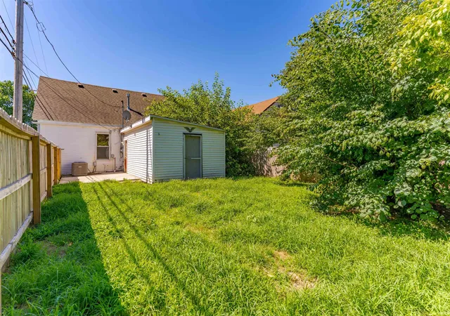 Homes for sale in Mount Vernon, IN | 221 W Eighth St, Mount Vernon, IN 47620 | MLS# 202623770