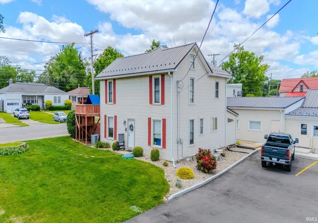 1st image of 1017 N Miami St, Wabash, IN 46992 | MLS# 202623773