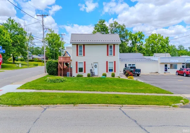 Photo 2 of Manufactured home for sale at 1017 N Miami St, Wabash, IN 46992 | MLS# 202623773 | Listing updated on 2026-09-10