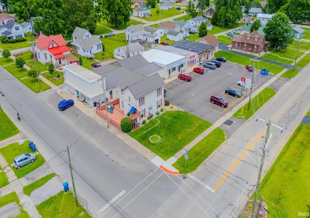 Photo 3 of Manufactured home for sale at 1017 N Miami St, Wabash, IN 46992 | MLS# 202623773 | Listing updated on 2026-09-10