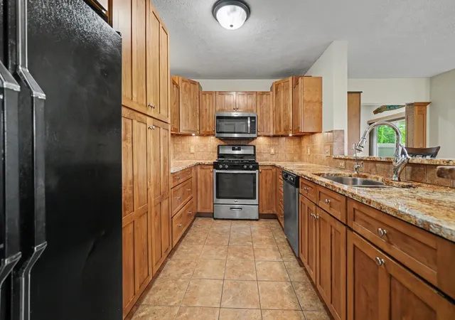 5th image of 1479 Golf View Dr, Nappanee, IN 46550 | MLS# 202623787