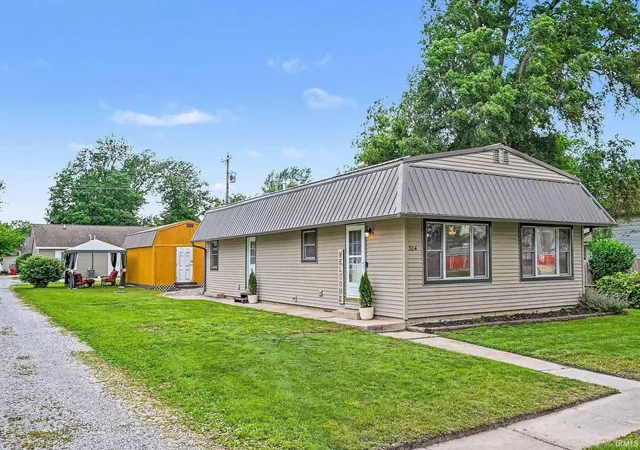 1st image of 304 S Franklin St, Mentone, IN 46539 | MLS# 202623792