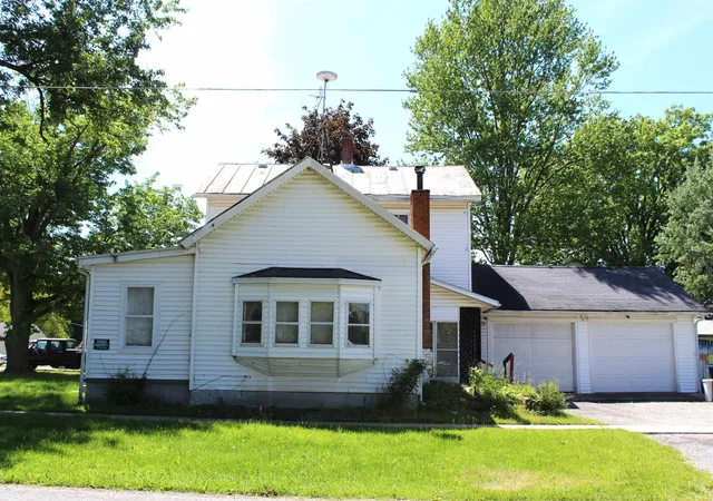 Homes for sale in Fremont, IN | 300 W North St, Fremont, IN 46737 | MLS# 202623806