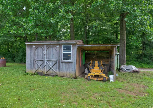 4th image of 13407 Deer Creek Rd, Tell City, IN 47586 | MLS# 202623807