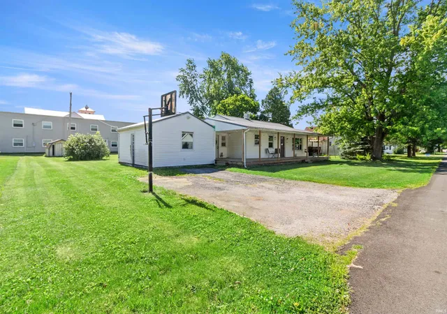 Photo 21 of Manufactured home for sale at 408 N Greenberry St, Sweetser, IN 46987 | MLS# 202623808 | Listing updated on 2026-07-19