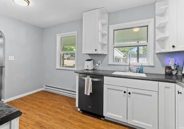 Photo 4 of Manufactured home for sale at 408 N Greenberry St, Sweetser, IN 46987 | MLS# 202623808 | Listing updated on 2026-07-19