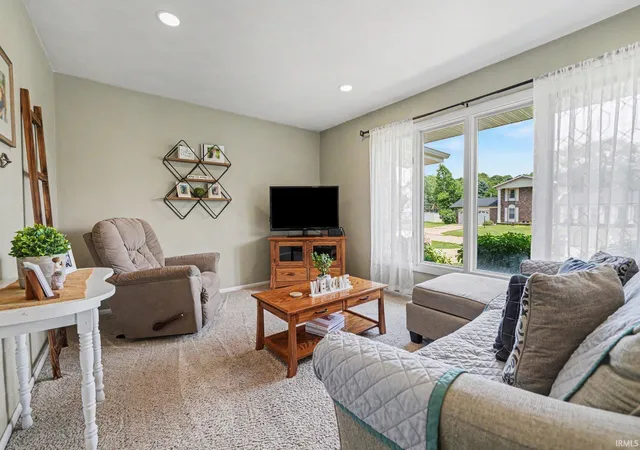 5th image of 515 Sunset Ln, Middlebury, IN 46540 | MLS# 202623813