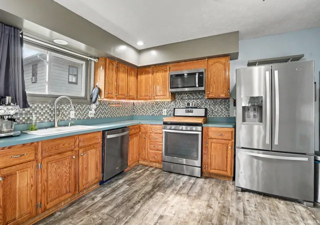 Homes for sale in Mishawaka, IN | 619 E Battell St, Mishawaka, IN 46545 | MLS# 202623819