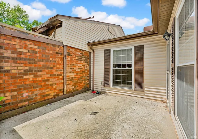 23rd image of 1016 E Commons Dr, Bloomington, IN 47401 | MLS# 202623841