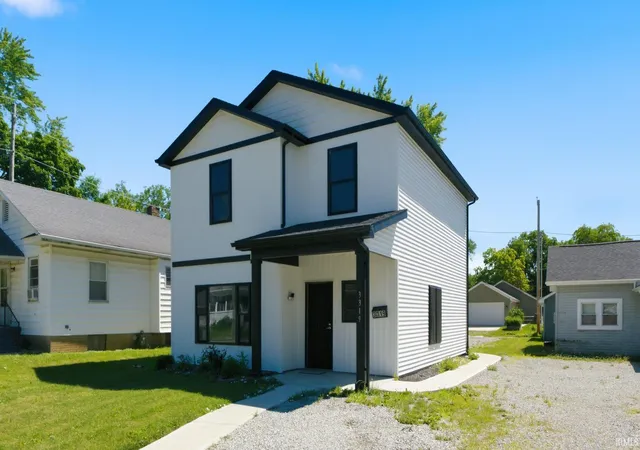 Photo 2 of Manufactured home for sale at 3319 Euclid Ave, Fort Wayne, IN 46806 | MLS# 202623885 | Listing updated on 2026-07-10