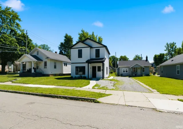 Photo 3 of Manufactured home for sale at 3319 Euclid Ave, Fort Wayne, IN 46806 | MLS# 202623885 | Listing updated on 2026-07-10