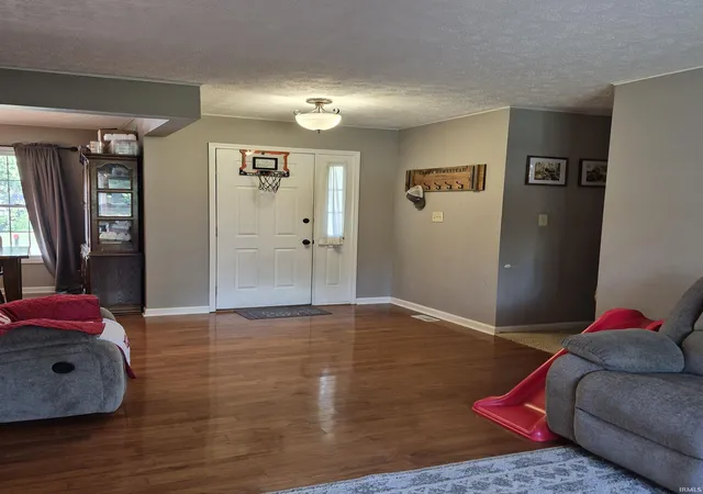 Homes for sale in Bloomington, IN | 4236 S Darrell Dr, Bloomington, IN 47403 | MLS# 202623892