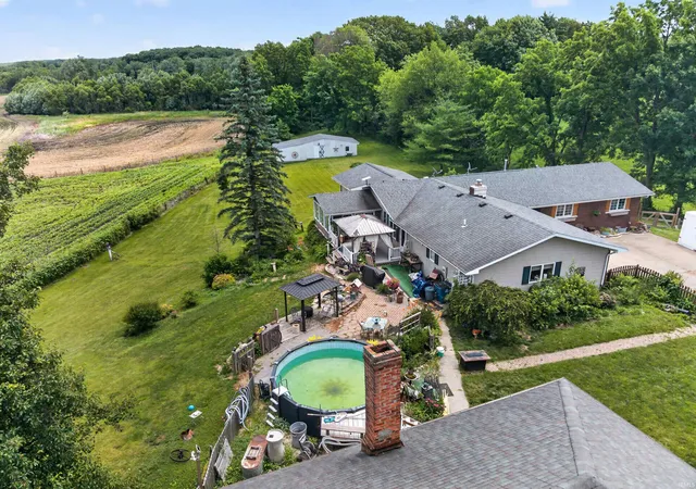 5th image of 17902 Wappes Rd, Churubusco, IN 46723 | MLS# 202623894