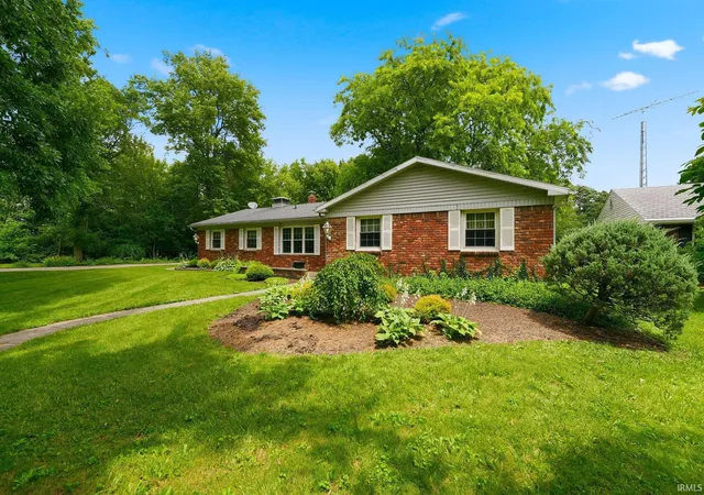 Homes for sale in Muncie, IN | 4008 N Locust St, Muncie, IN 47304 | MLS# 202623903