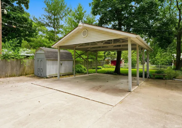 Homes for sale in Muncie, IN | 4008 N Locust St, Muncie, IN 47304 | MLS# 202623903