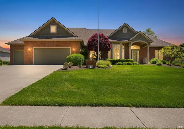Homes for sale in Fort Wayne, IN | 527 Chestnut Hills Pkwy, Fort Wayne, IN 46814 | MLS# 202623919