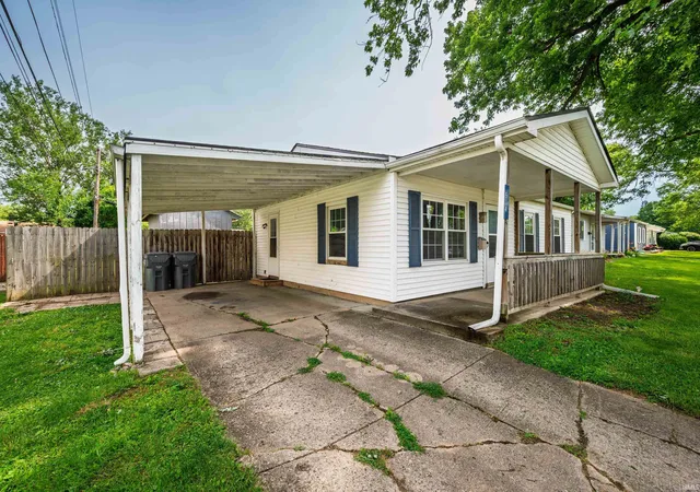 Photo 3 of Sale Pending at 514 Ellerdale Rd, Anderson, IN 46017 | MLS# 202623942 | Listing updated on 2026-08-31