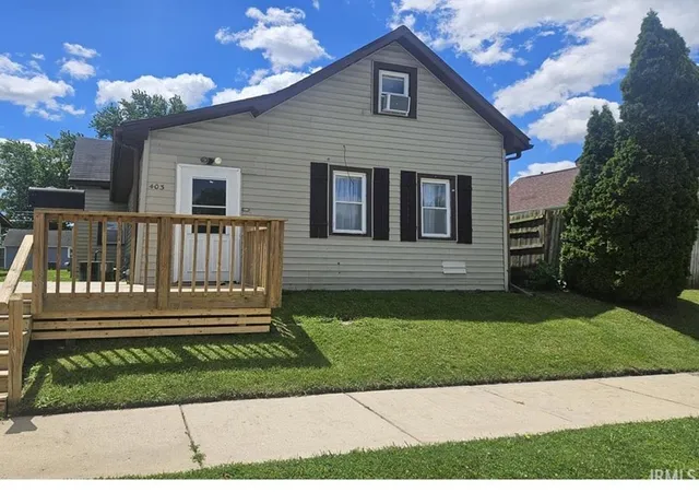Homes for sale in Frankfort, IN | 403 W Armstrong St, Frankfort, IN 46041 | MLS# 202623963