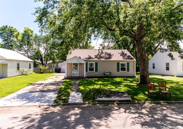 Homes for sale in Muncie, IN | 1801 E 24th St, Muncie, IN 47302 | MLS# 202623983