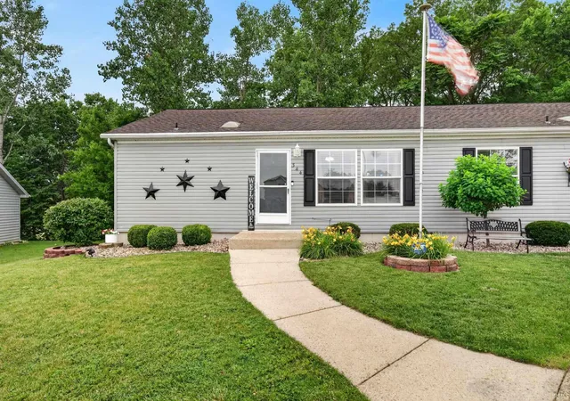 Homes for sale in Columbia City, IN | 344 Weston Dr, Columbia City, IN 46725 | MLS# 202623997