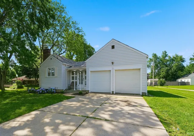 Homes for sale in Columbia City, IN | 116 Hilltop Dr, Columbia City, IN 46725 | MLS# 202624033