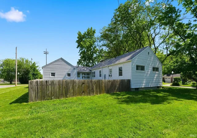 Homes for sale in Columbia City, IN | 116 Hilltop Dr, Columbia City, IN 46725 | MLS# 202624033