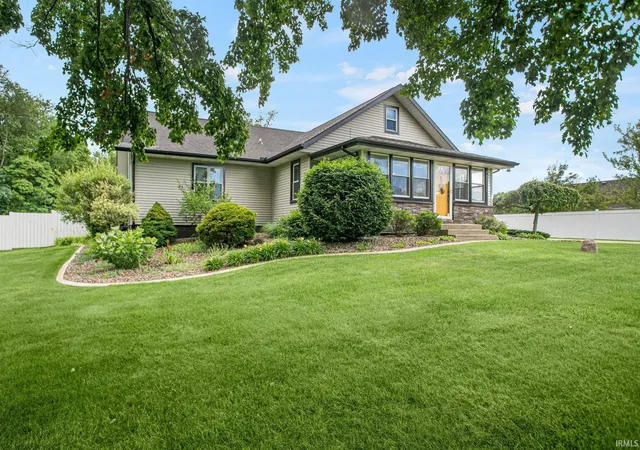 2nd image of 18342 State Line Rd, South Bend, IN 46637 | MLS# 202624052