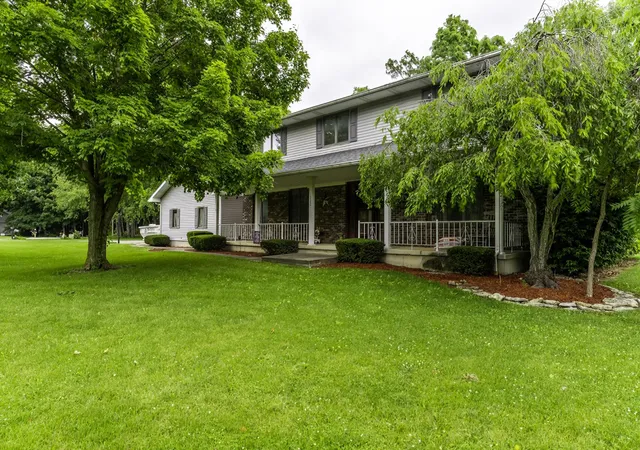 Homes for sale in Columbia City, IN | 1020 N Greenbriar Dr, Columbia City, IN 46725 | MLS# 202624062