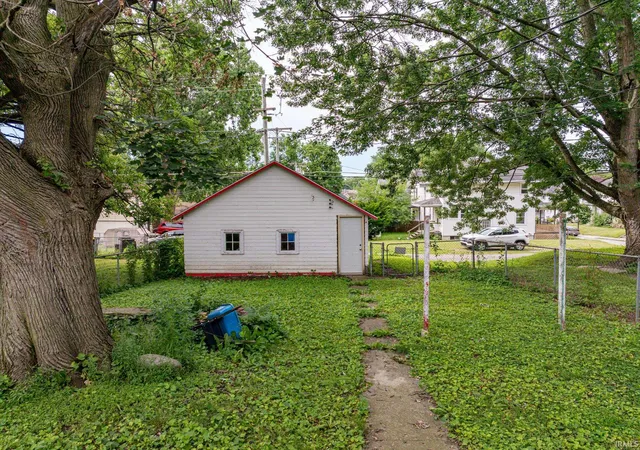 Photo 4 of Manufactured home for sale at 619 Huffman St, Fort Wayne, IN 46808 | MLS# 202624068 | Listing updated on 2026-09-11